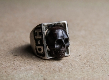 HD Custom jewelery anello teschio in meteorite01